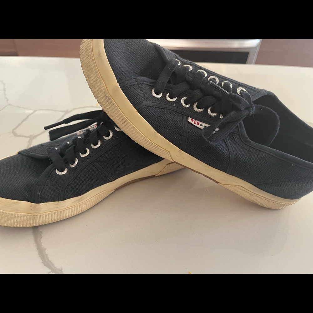 Superga Shoes size 40 which is size 9
